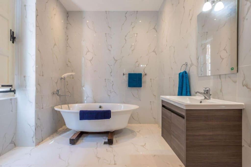 Spacious 4-Bedrooms Townhouse In Tas-سليمة المظهر الخارجي الصورة