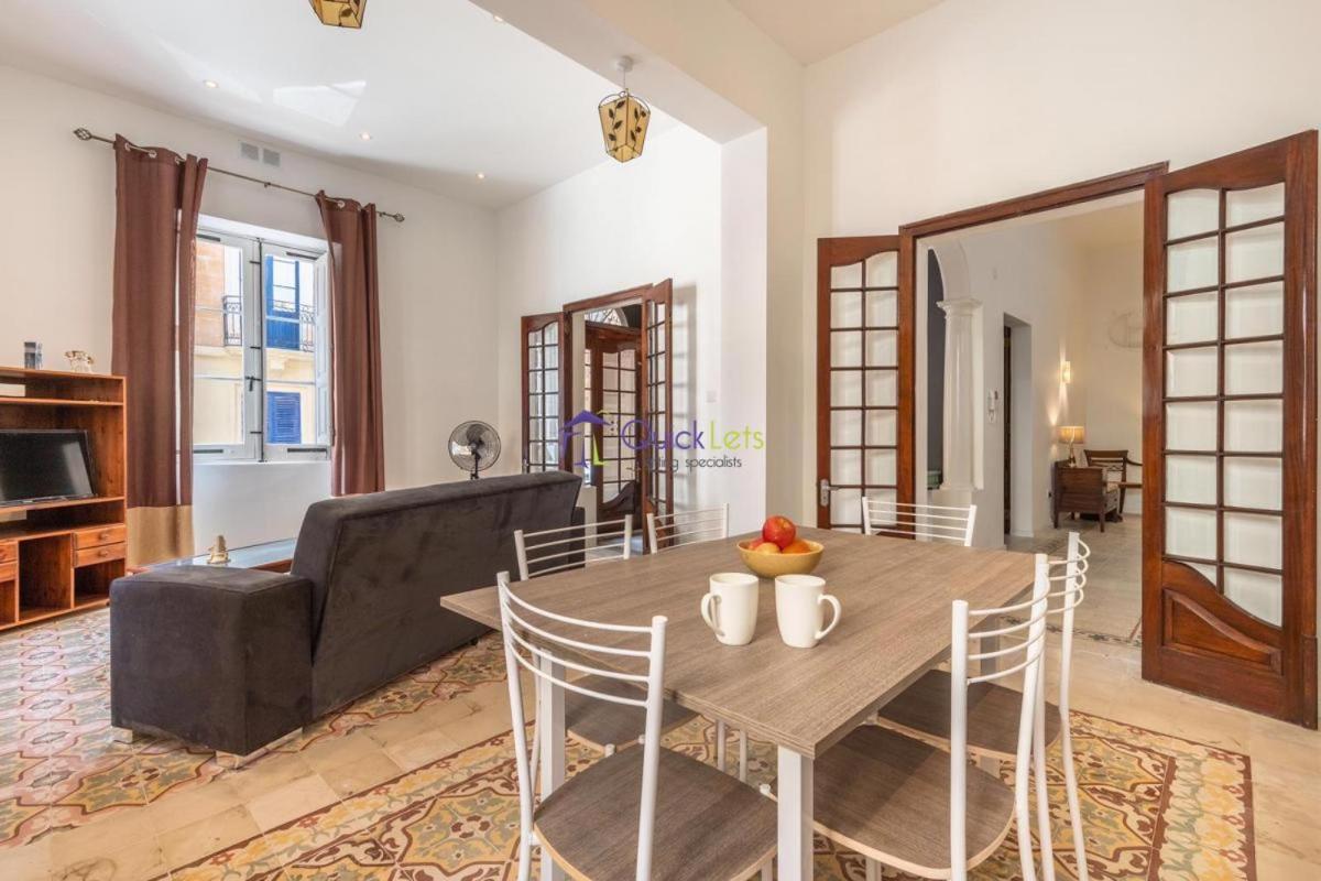 Spacious 4-Bedrooms Townhouse In Tas-سليمة المظهر الخارجي الصورة