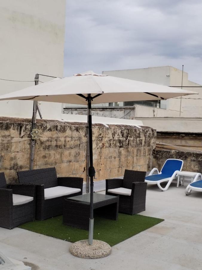 Spacious 4-Bedrooms Townhouse In Tas-سليمة المظهر الخارجي الصورة